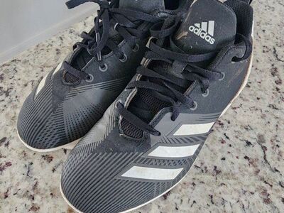 Size 4 Youth Adidas Soccer Shoes