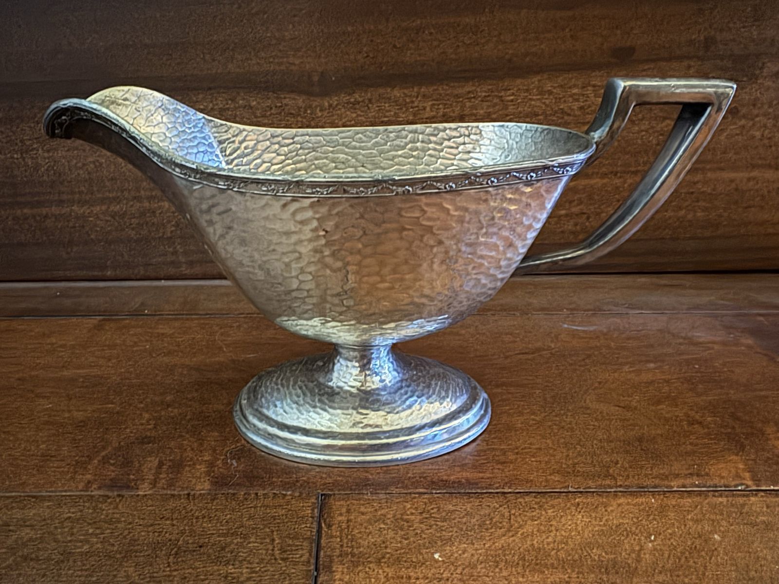Main image 3