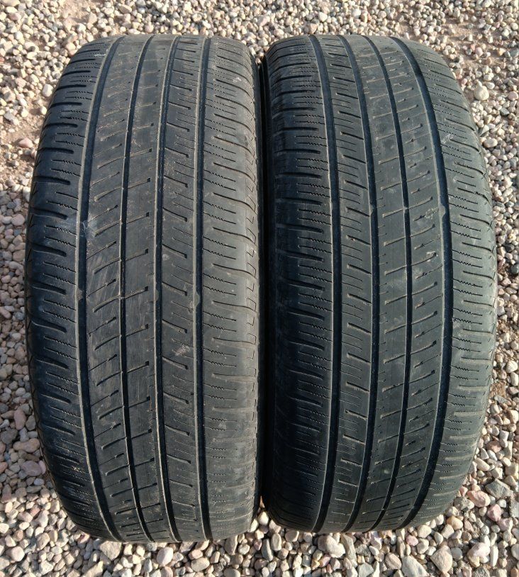 225-60-18 Yokohama Avid Ascend GT Tires