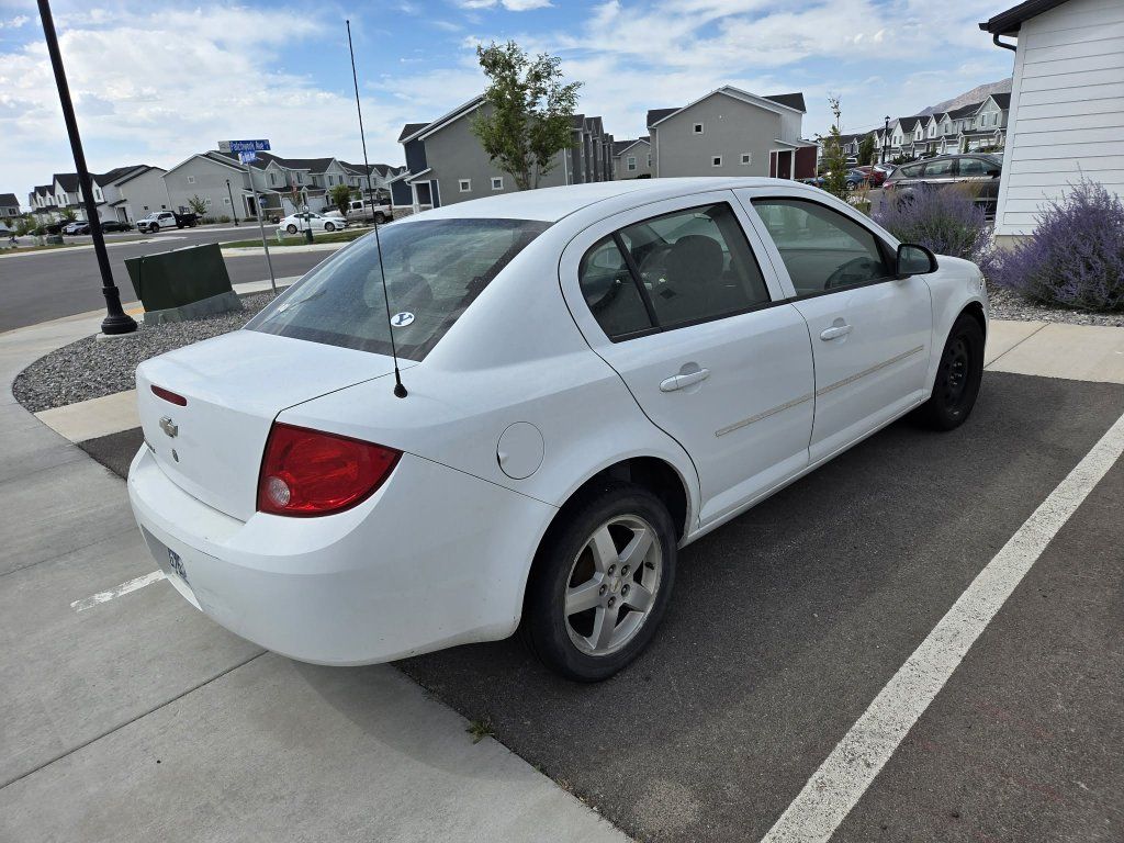 Main image 4