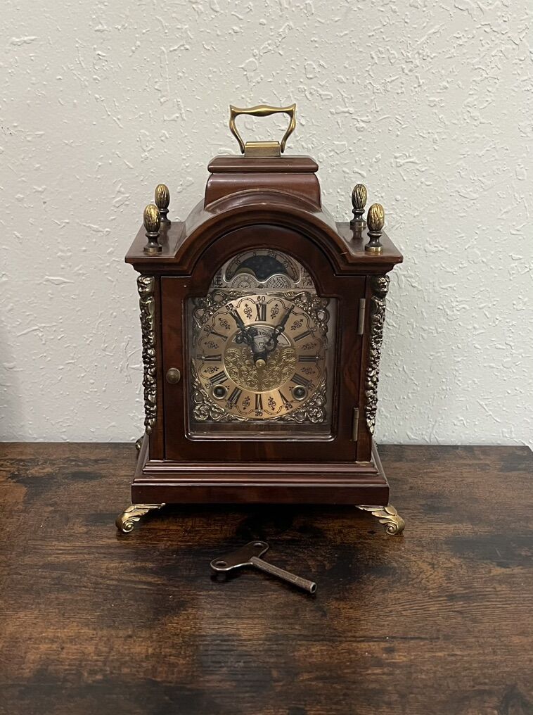 Wuba Warmink Moonphase Wind Up Mantle Clock