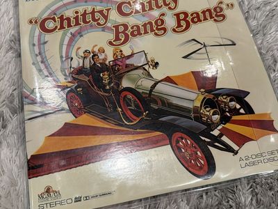 Chitty Chitty Bang Bang Deluxe Letter-Box Edition 2-Disc Laserdisc (MGM/UA Home Video)