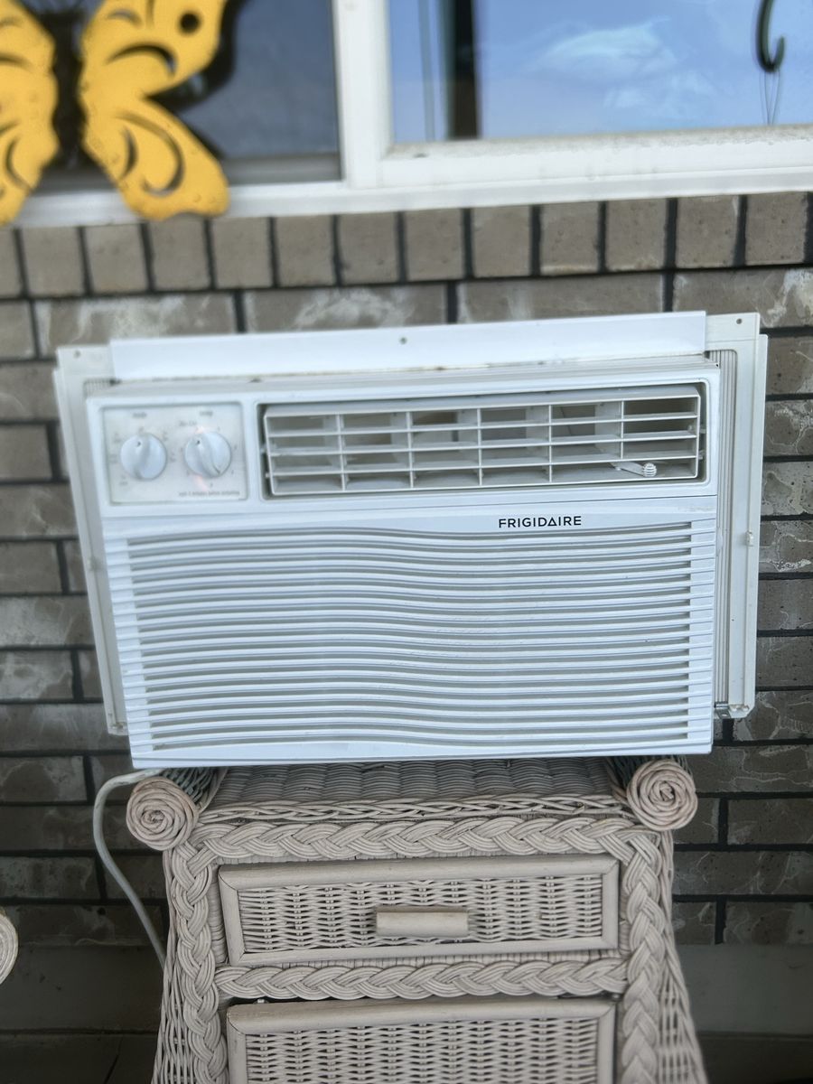 Frigidaire window mount air conditioner
