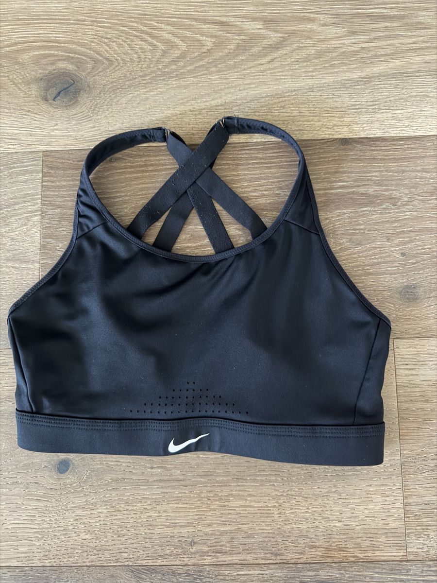NIKE SPORTS BRA- SIZE M