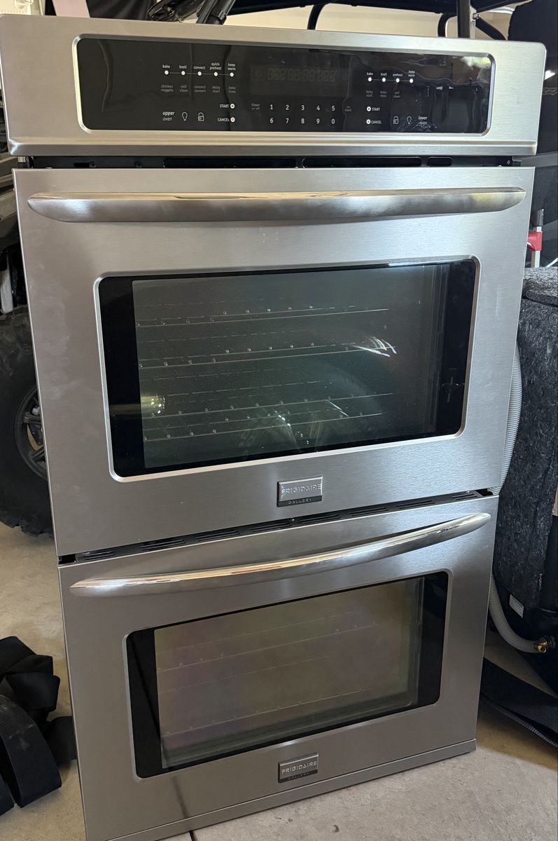 Frigidaire Gallery Electric Stainless Steel Double Wall Oven
