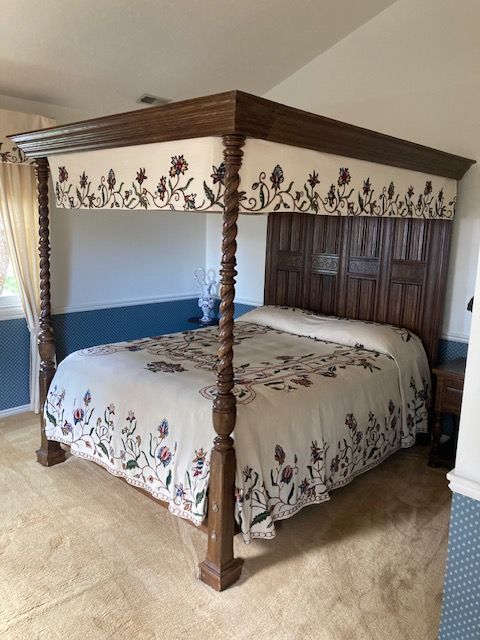 Ethan Allen Royal Charter Oak Bedroom Set