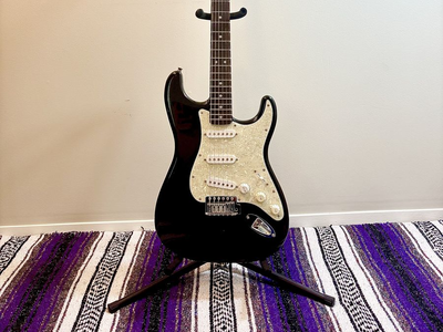 Squier Stratocaster Starcaster Guitar