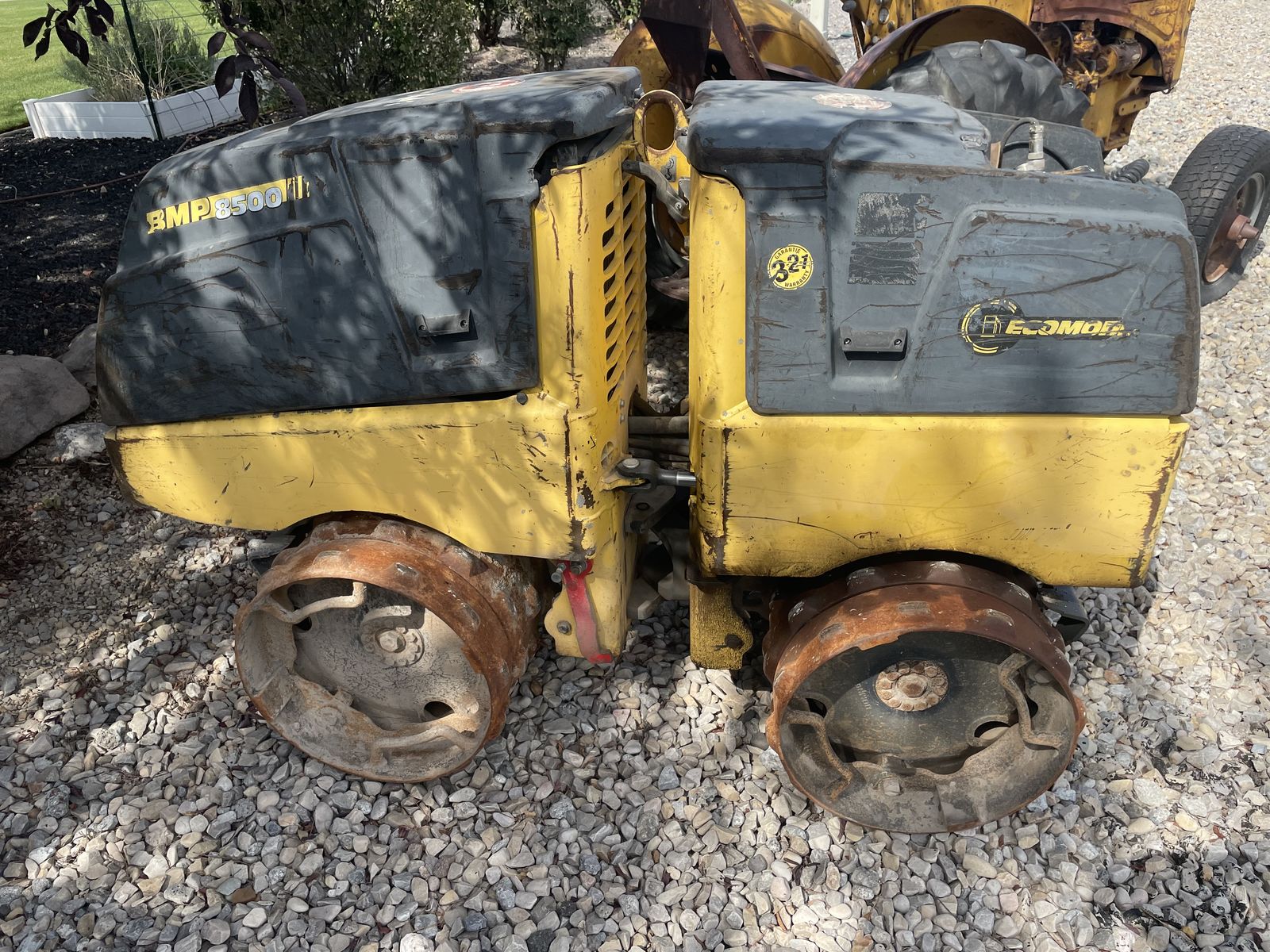 Bomag 8500 compactor