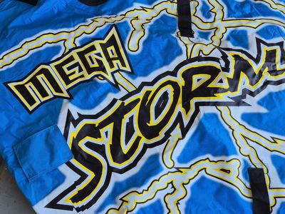 RAVE Mega Storm 4 Person Tube