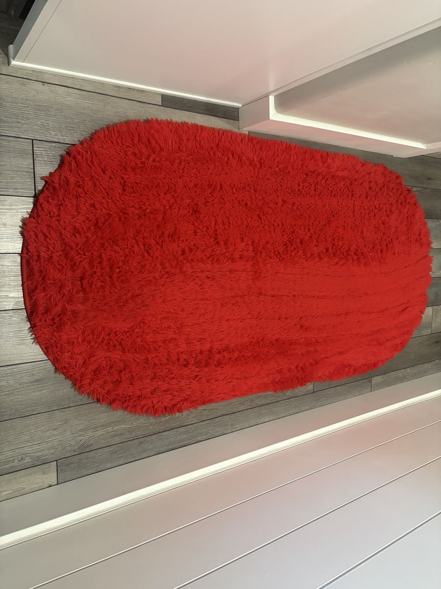 2'6" x 5'3" Plush Shaggy Red Oval Area Rug