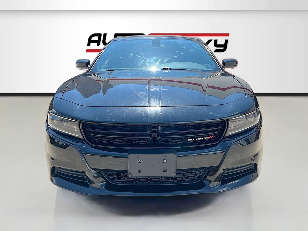 Main image 2