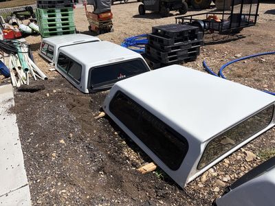 LEER Truck Toppers - White, used