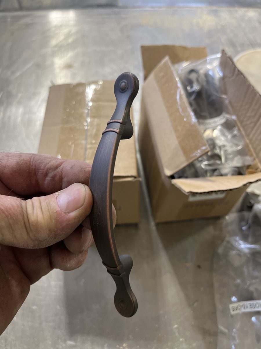 Cabinet hardware