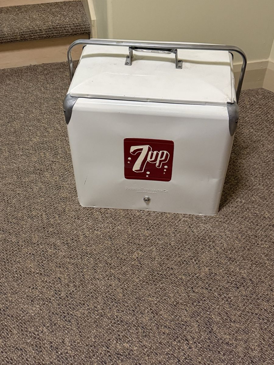 Vintage 1950s Metal 7up Cooler
