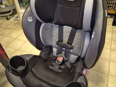 Clean! 2031 Evenflo EveryStage DLX All-in-One Car Seat Convertible Infant Baby Toddler Kid