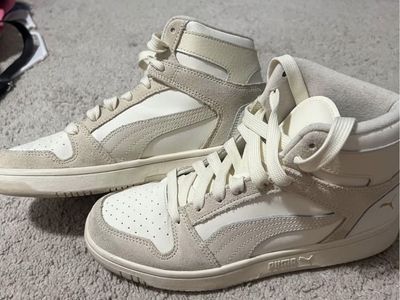 Women’s puma high tops