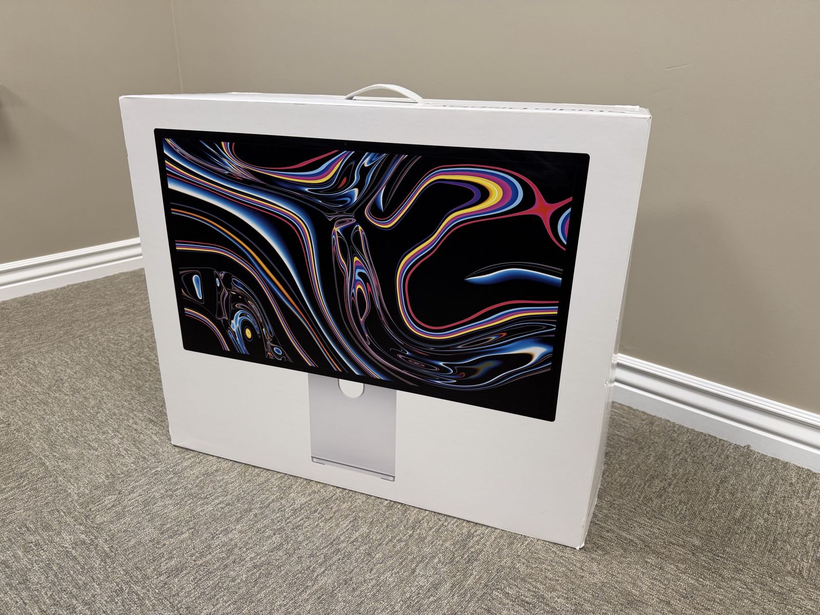 Apple Studio Display - Standard Glass - Tilt AND Height Adjustable Stand