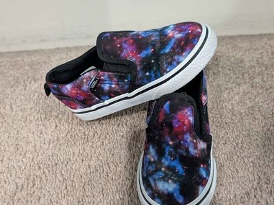Toddler vans size 9