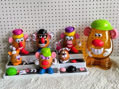Mr. Potato Head & Mrs. Potato Head Family Toy Set w/ Accessories & Storage Container