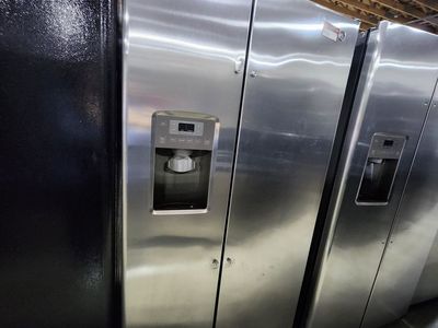 Stainless Steel Side-by-Side Refrigerator W-Warranty
