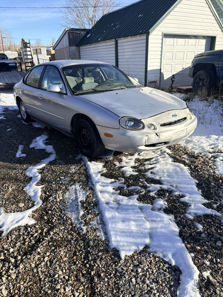 1999 FORD TAURUS SE