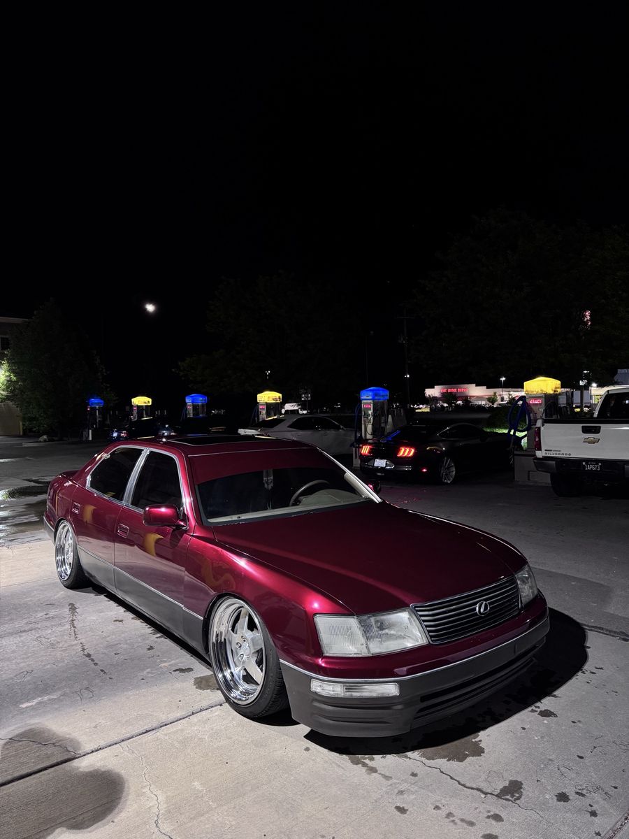 1995 LEXUS LS
