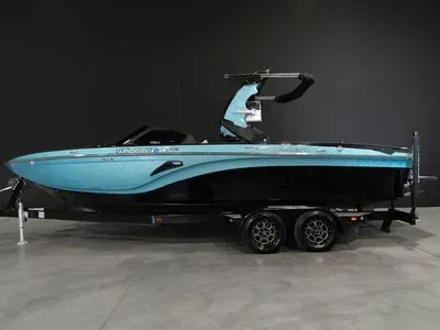 2020 Centurion Vi24- Black / SkyBlue - Wake Boat