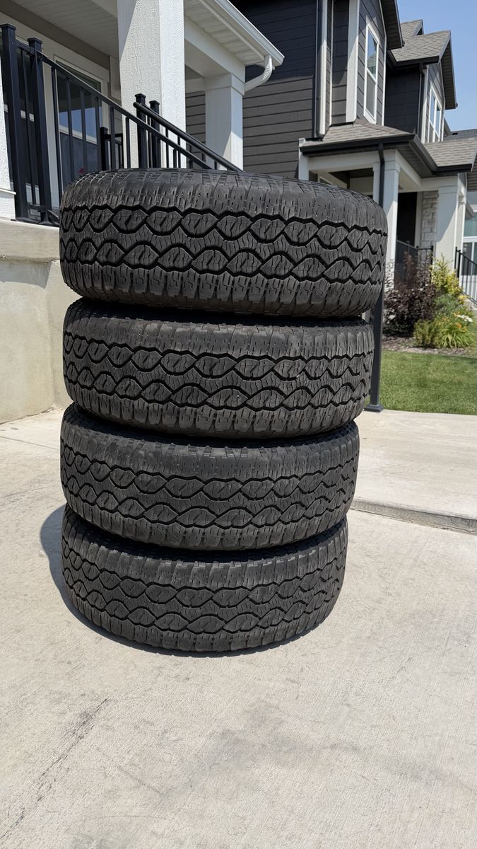 275/65R18 Goodyear Wrangler Territory AT