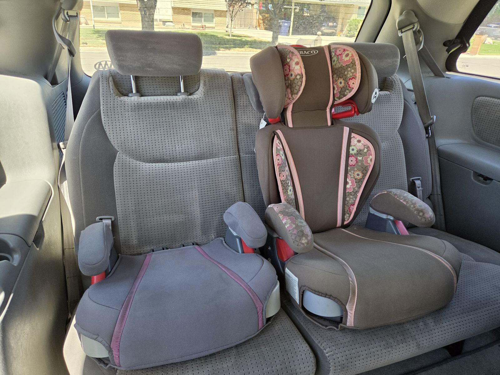 Car BOOSTER SEATS for toddler/child