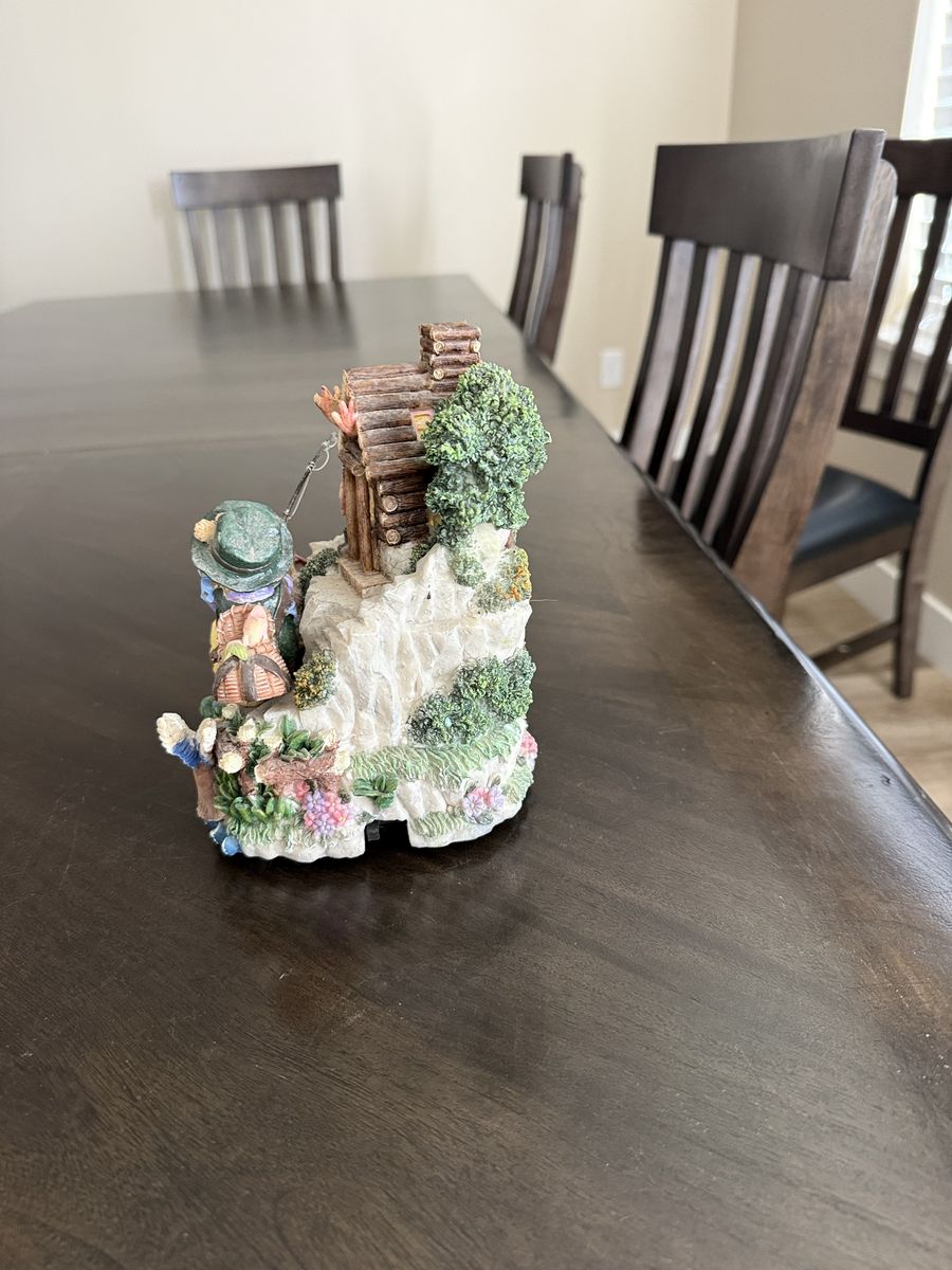 Main image 3