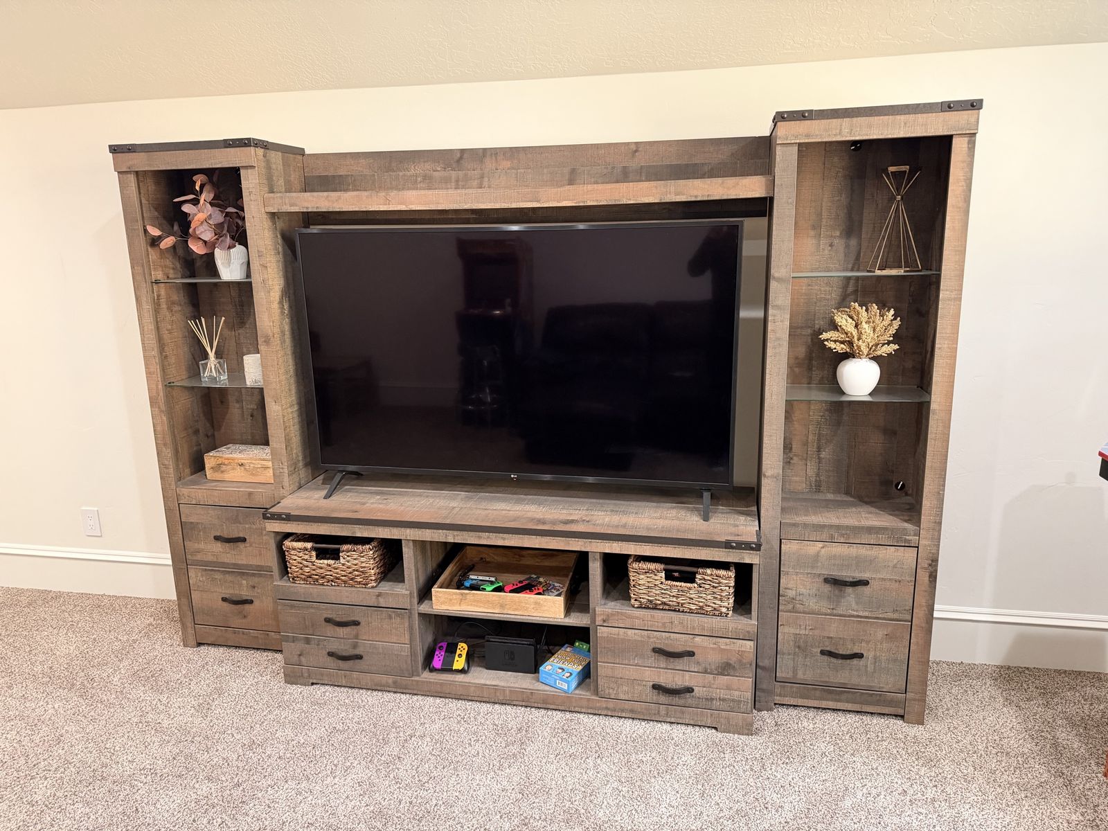 Rustic Farmhouse Style Entertainment Center Media Console with Storage