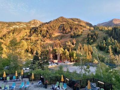 Iron Blosam at Snowbird Room - Week 42