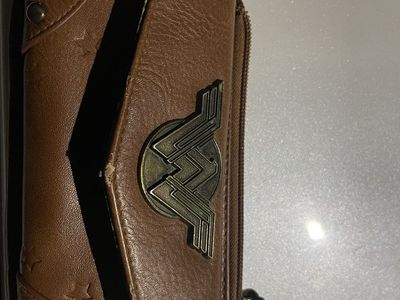Wonder Woman Bi-fold Wallet with Bronze Logo and Star Embossing