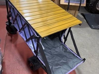 Moko Wagon with Tailgate and Table