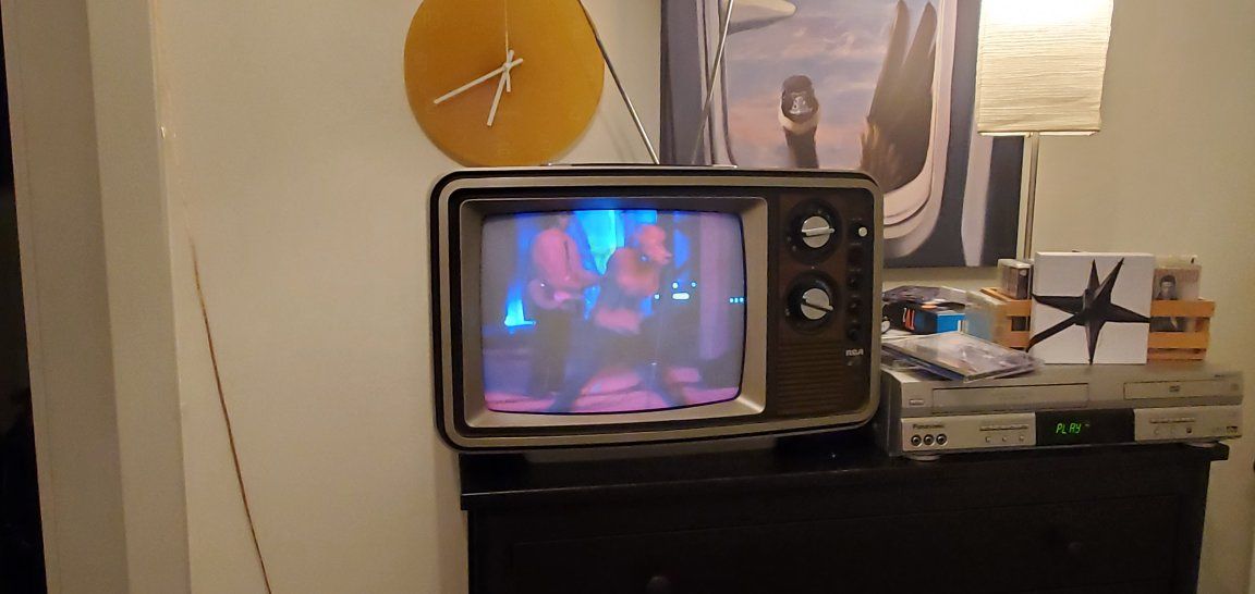 RCA XL100 CRT TV tube tv box tv