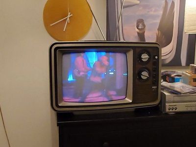 RCA XL100 CRT TV tube tv box tv