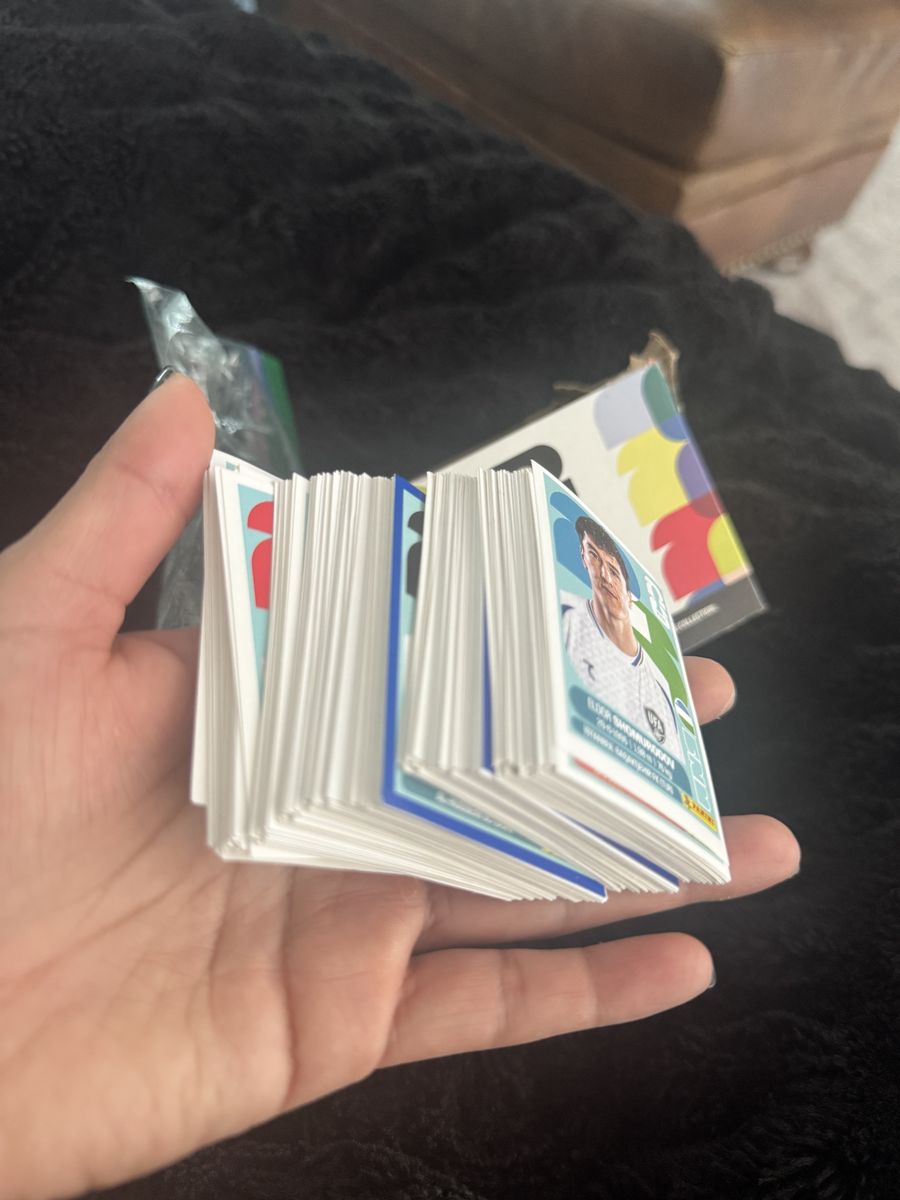 Panini FIFA World Cup Qatar 2022 Stickers - 183 Player + 15 Shiny (Duplicates Possible)