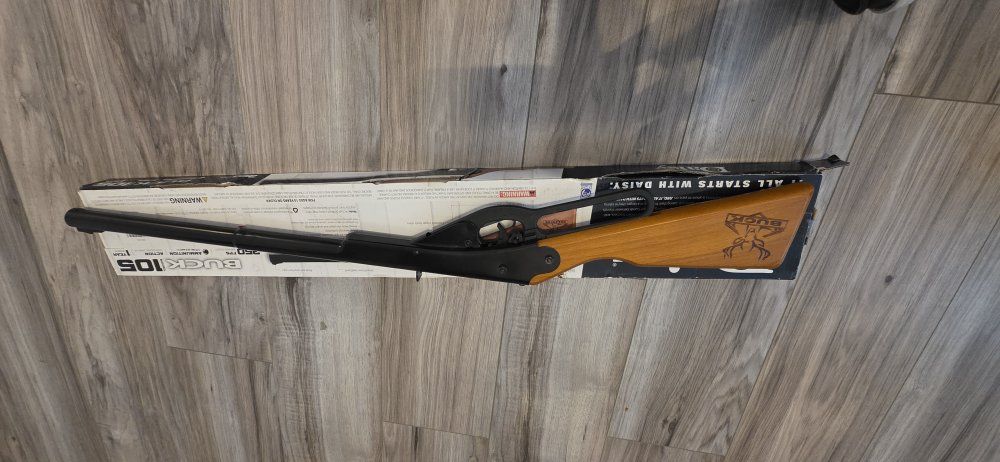 Daisy Buck 105 BB air rifle + original box