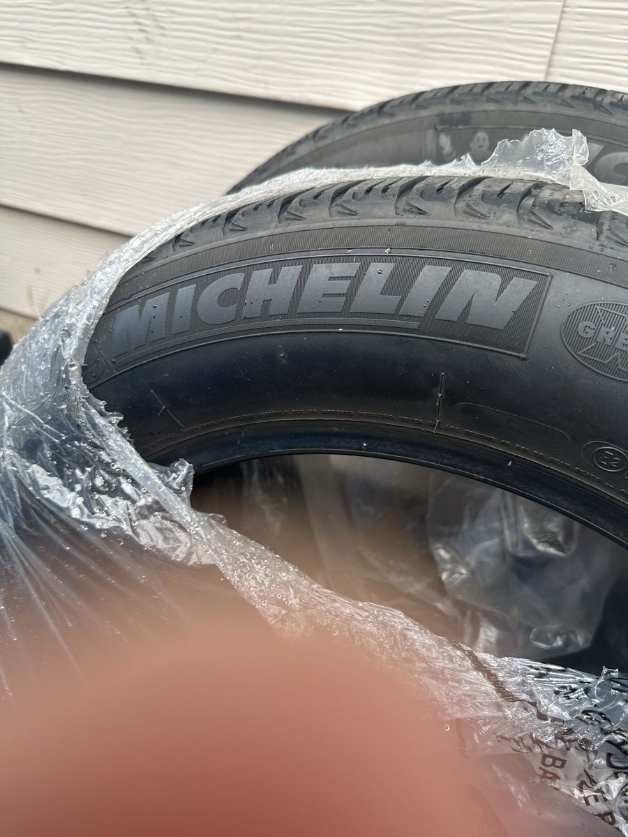 Michelin Car Tires - 225/60r18