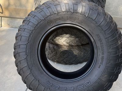 32X10Rx15 Fuel Gripper tires