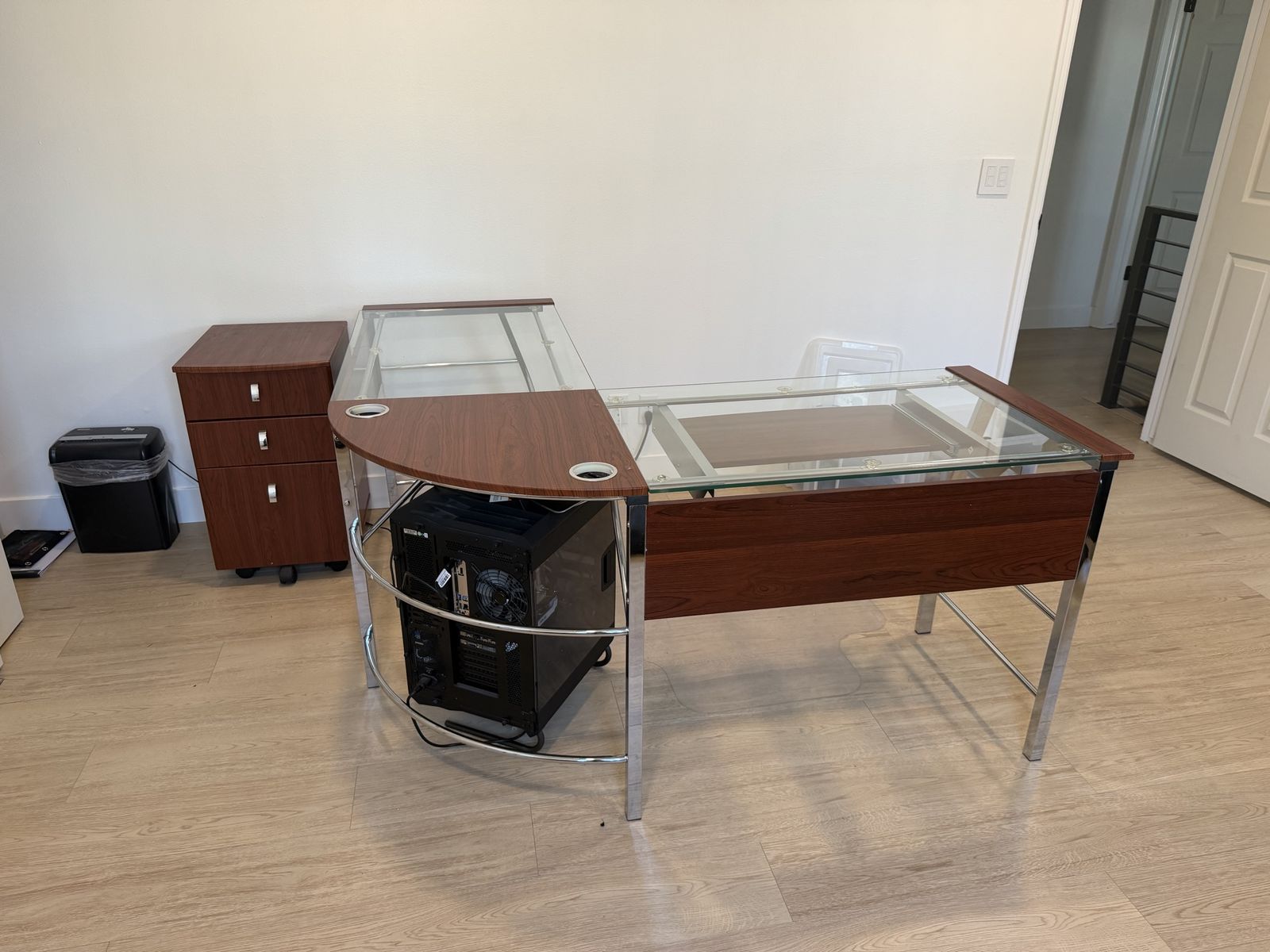 L shaped desk with 3 shelf drawer