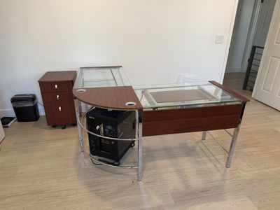 L shaped desk with 3 shelf drawer