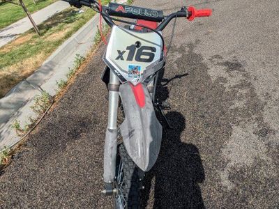 2019 Apollo 125cc dirt bike - runs and rips!