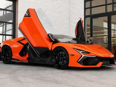 2026 Lamborghini Revuelto Base