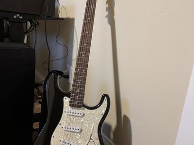 Squier Sonic Strato Electric Black Guitar With Squier SP10 Amp