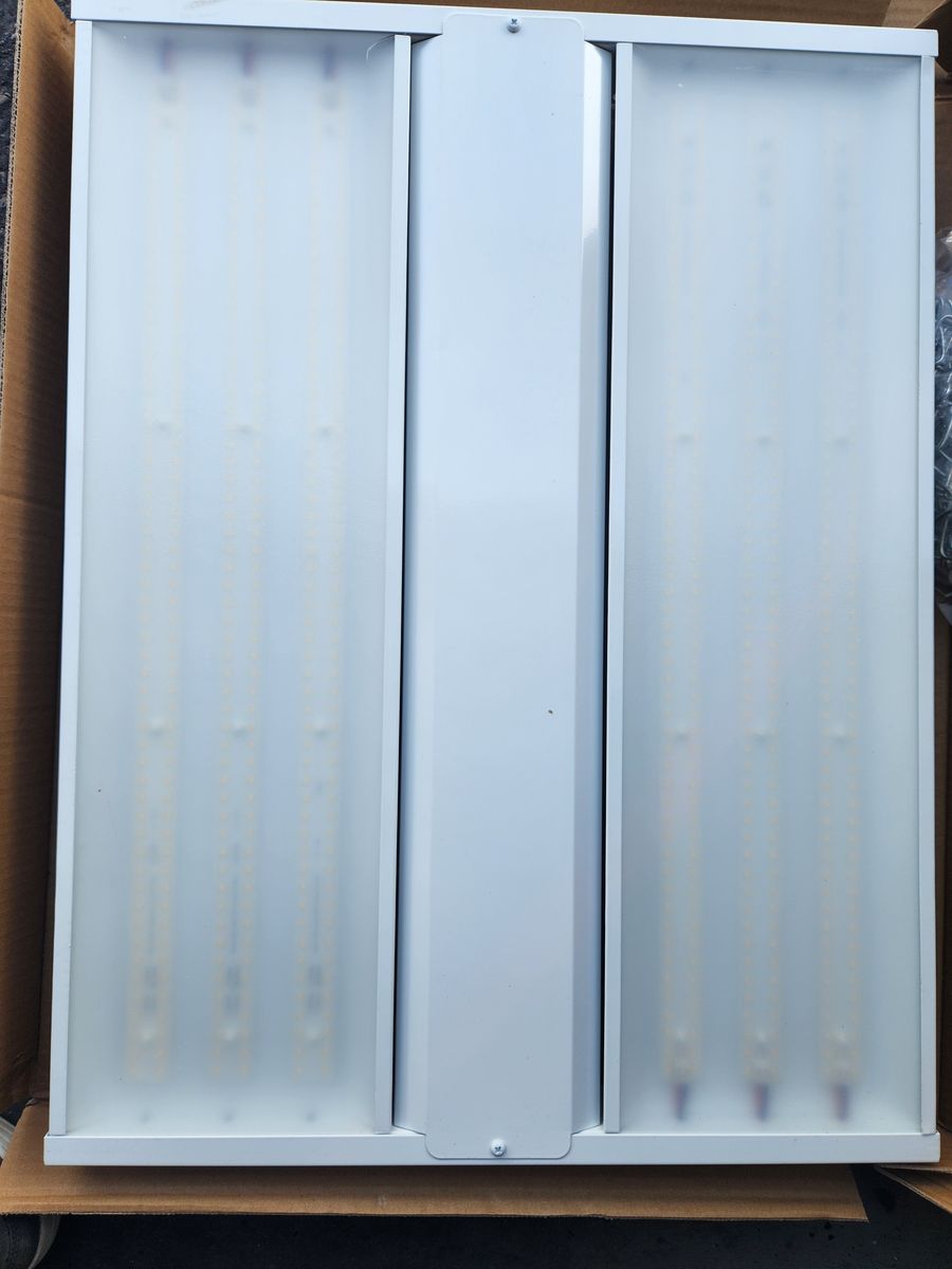 Main image 6