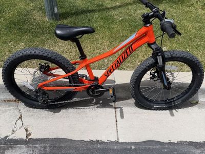 2020 specialized riprock 20 kids mountain bike