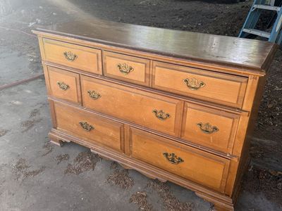 52x19x31 Wood Dresser