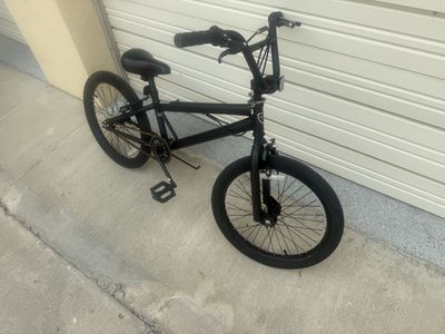 Black on Black BMX Bike “Chaos”- made by ‘Kent’ Bicycles. Freestyle in great Condition, Ready to Ride