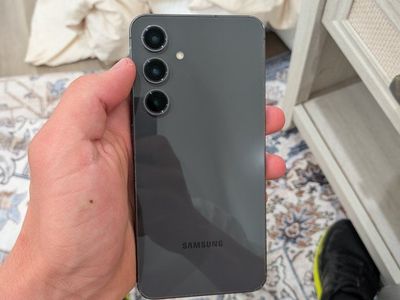 Samsung S24 Fe - Unlocked - 128 Gb